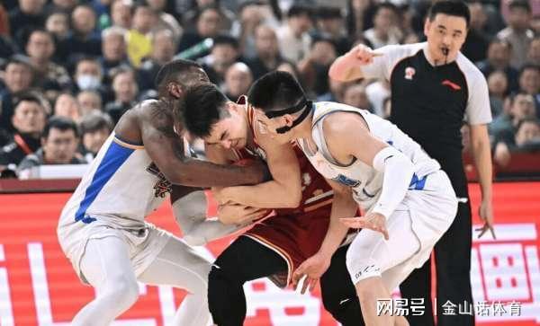 开云足球-冲动是魔鬼！迪亚洛累计7T，再犯禁赛，付政浩:他常年高居犯规榜